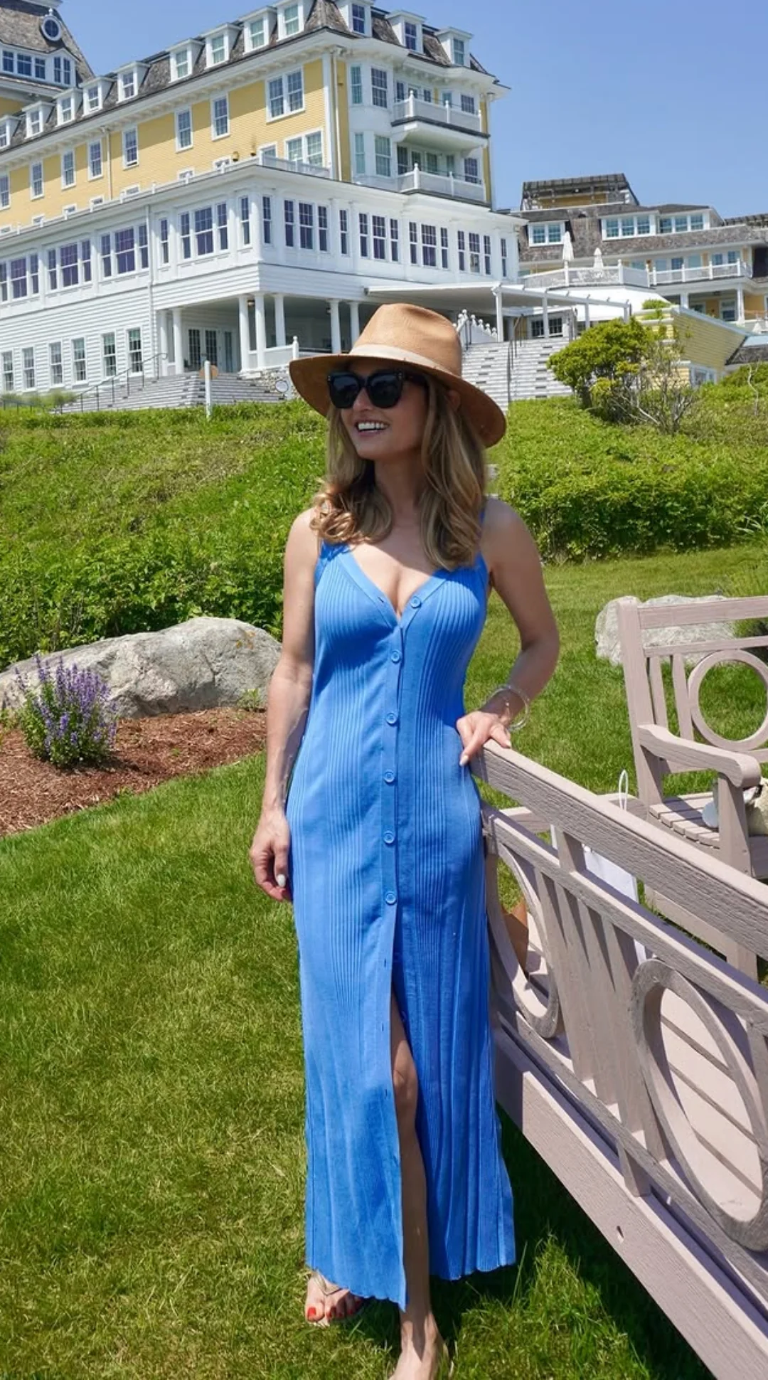 Giada De Laurentiis, 54 picture 1 of 2
