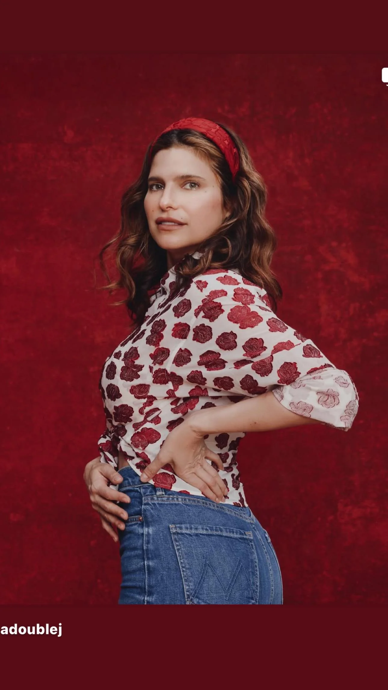 Lake bell, 46 picture 3 of 3