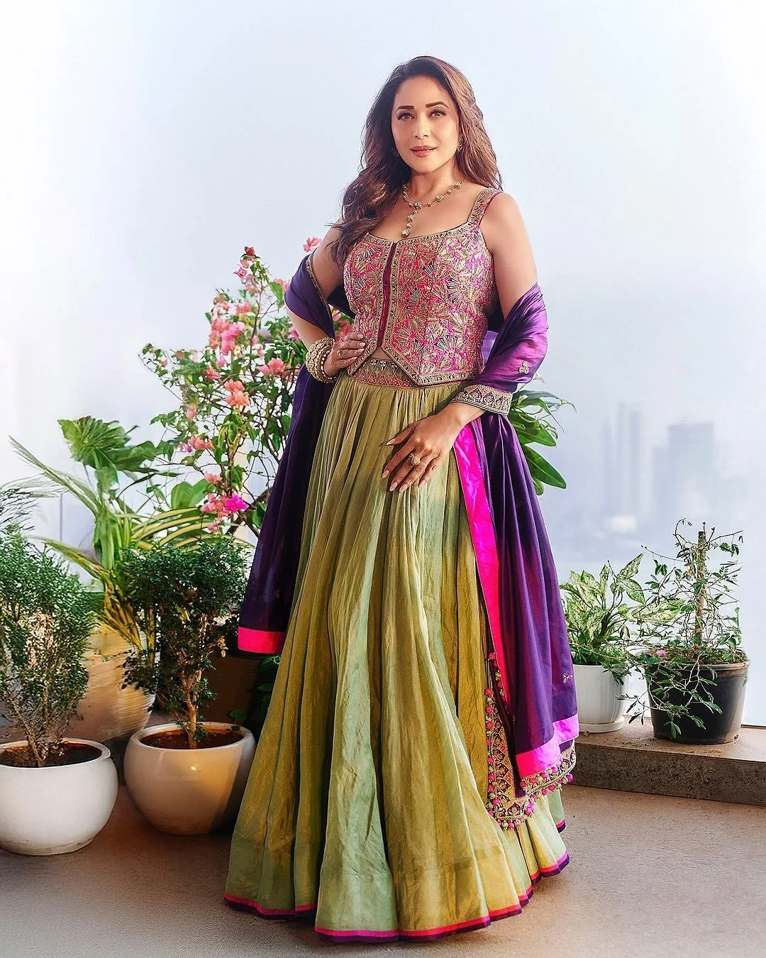 Madhuri Dixit, 58 picture 1 of 3