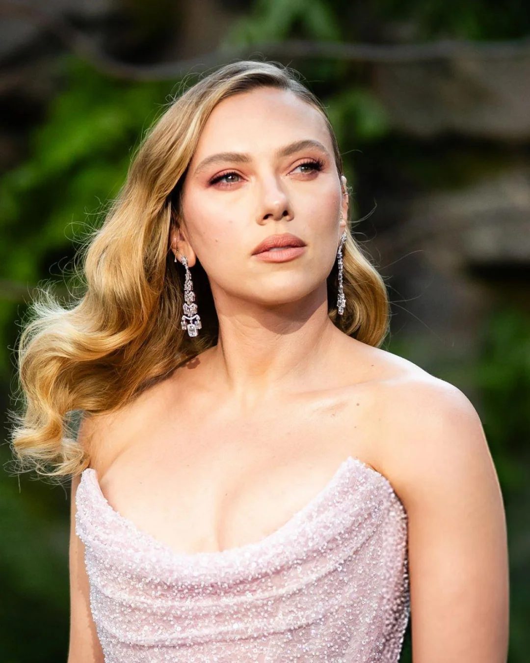 Scarlett Johansson, 40 picture 2 of 4
