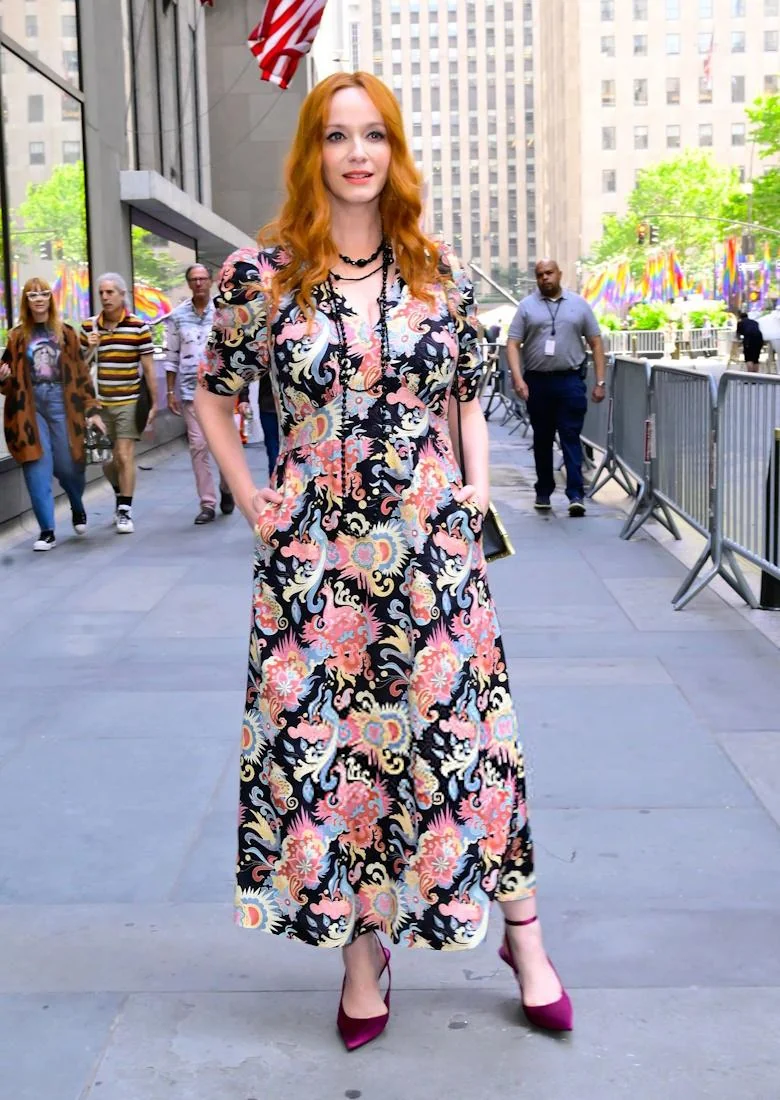 Christina Hendricks, 50 picture 1 of 3