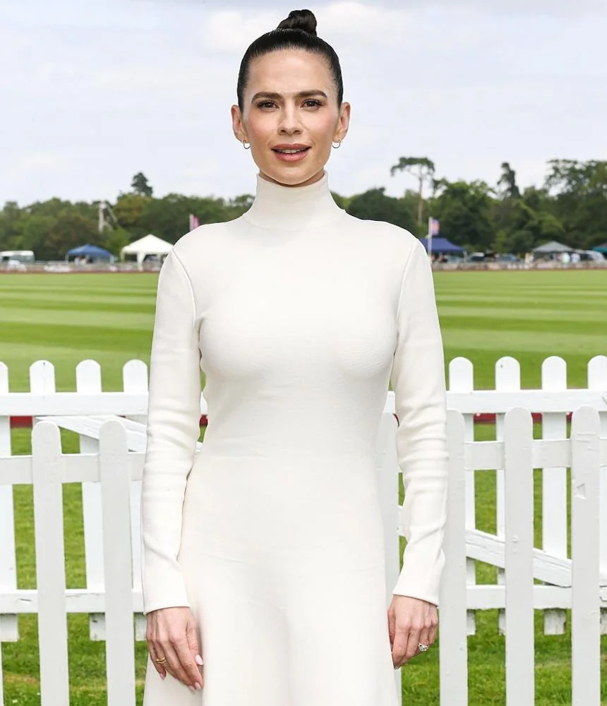 Hayley Atwell, 43 picture 1 of 1