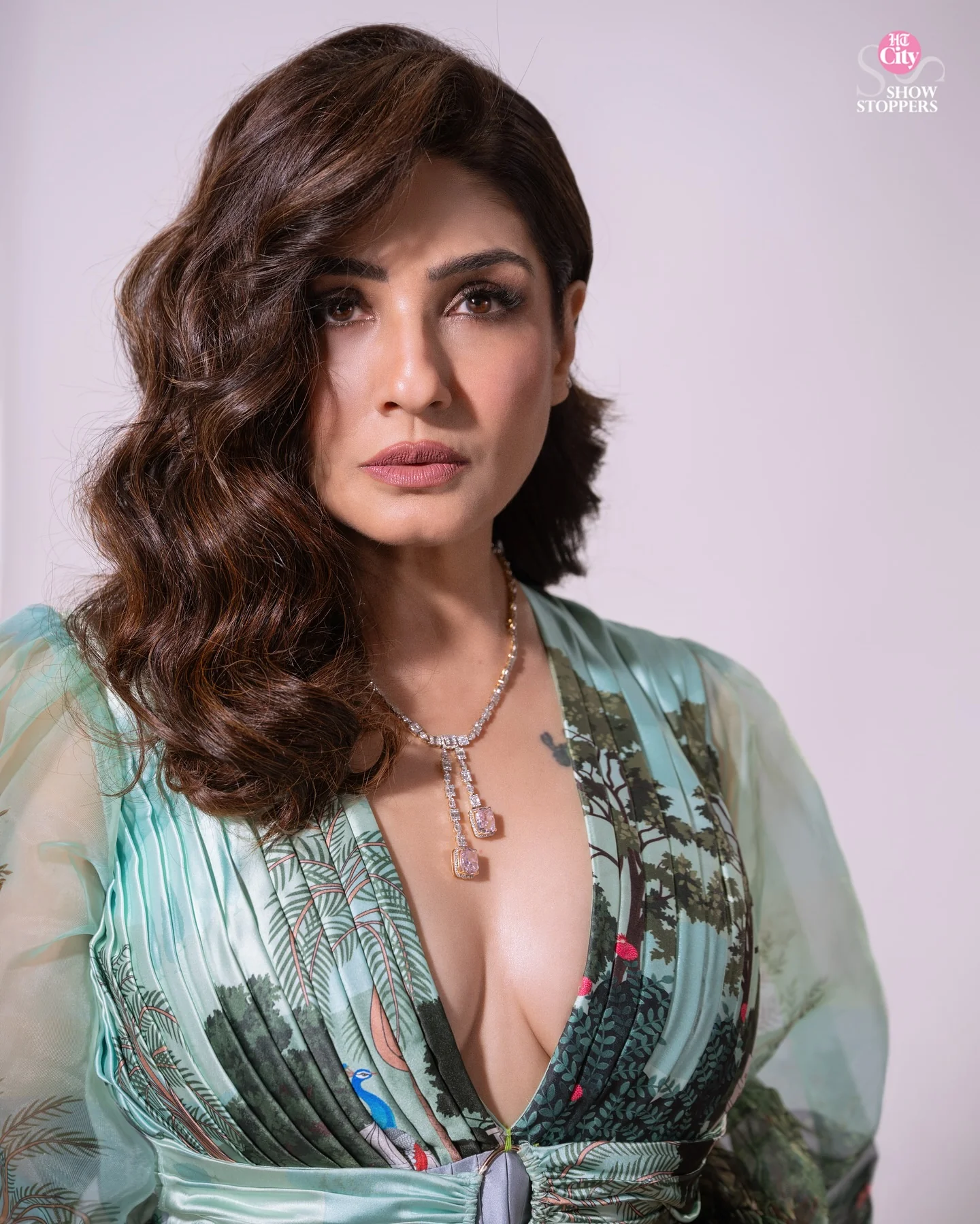 Raveena Tandon, 52 picture 3 of 5