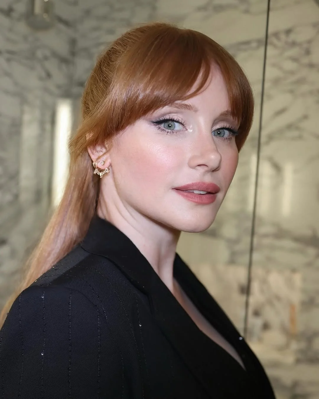 Bryce Dallas Howard, 44 picture 1 of 3