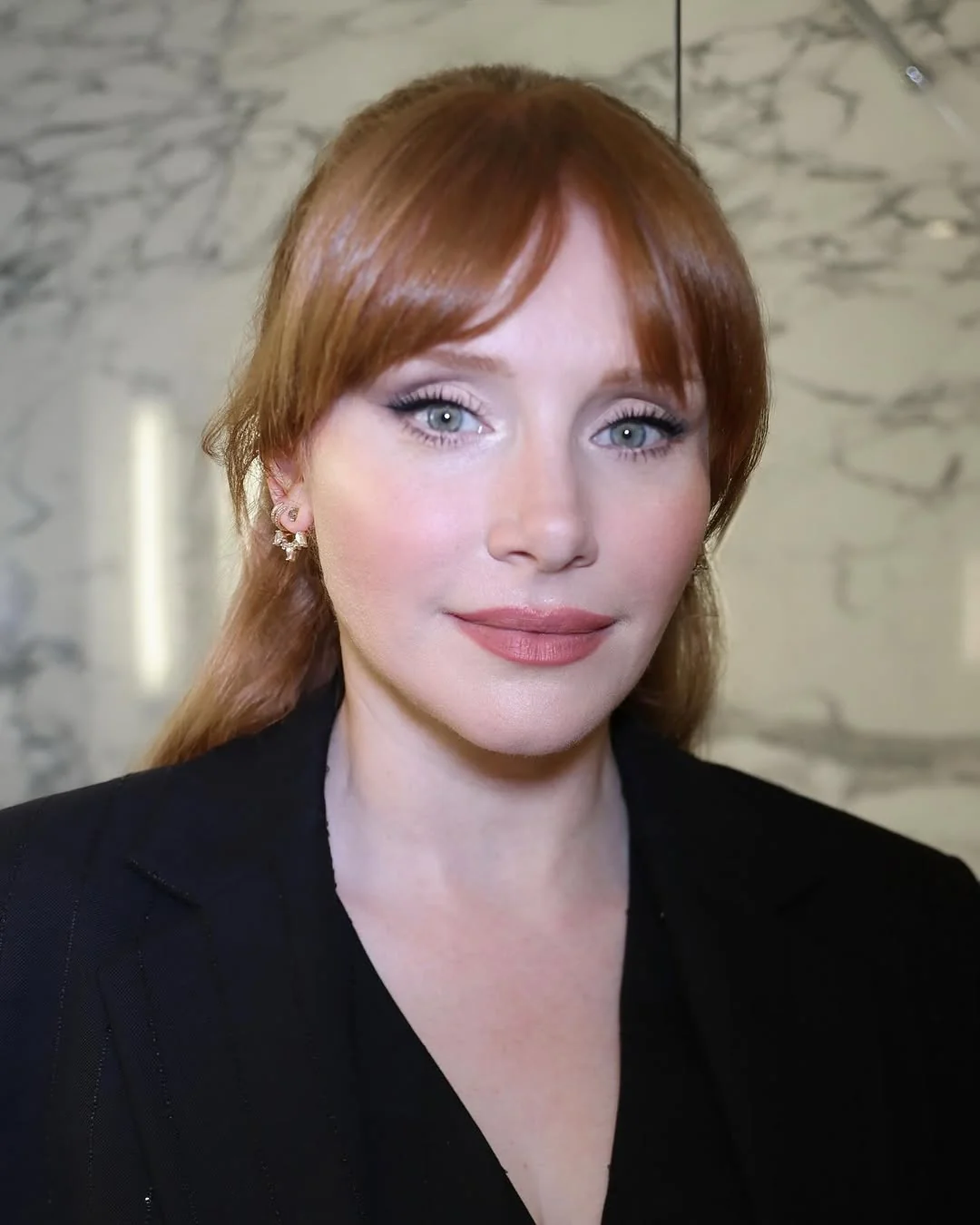 Bryce Dallas Howard, 44 picture 2 of 3