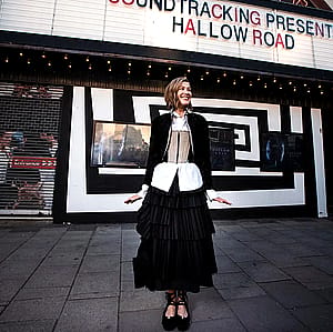 Rosamund Pike, 45'