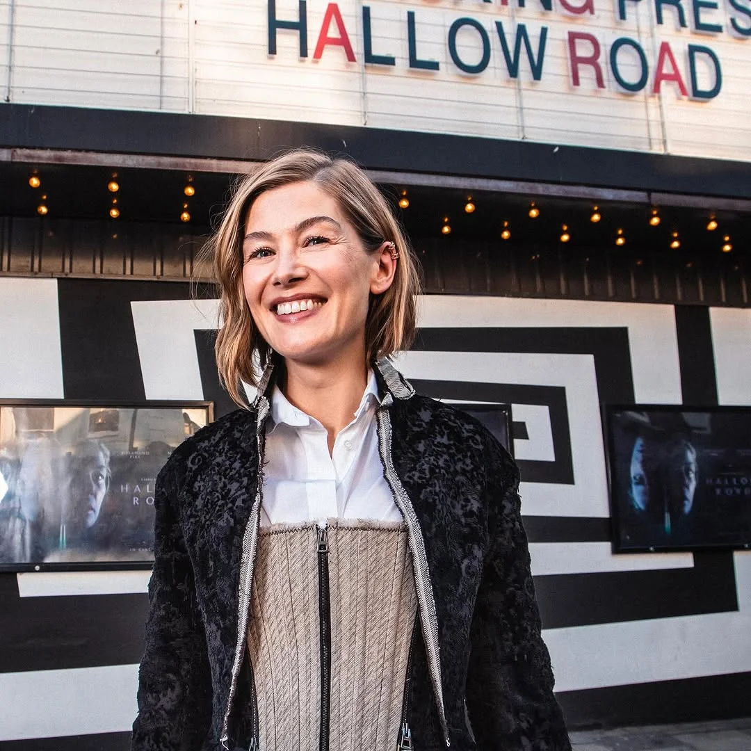 Rosamund Pike, 45 picture 2 of 2