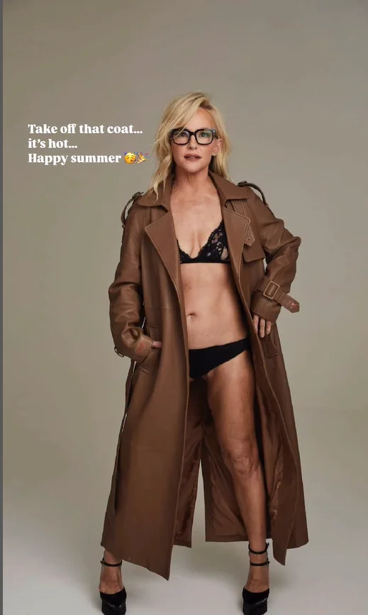 Rachael Harris, 57 picture 1 of 1