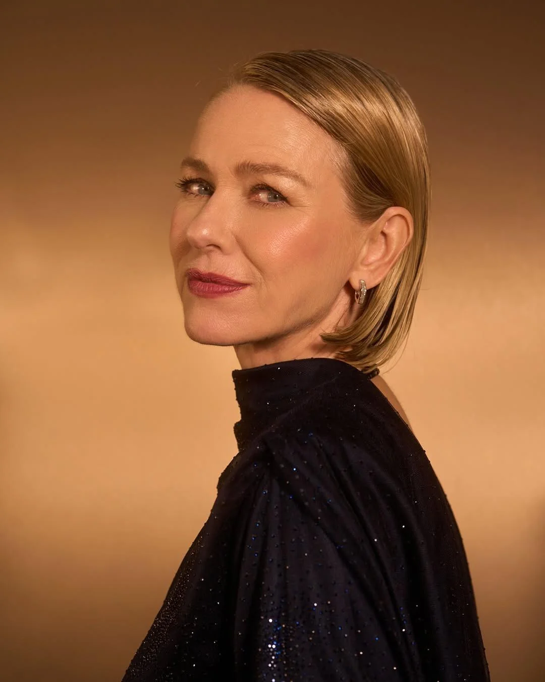 Naomi Watts, 56 picture 3 of 7