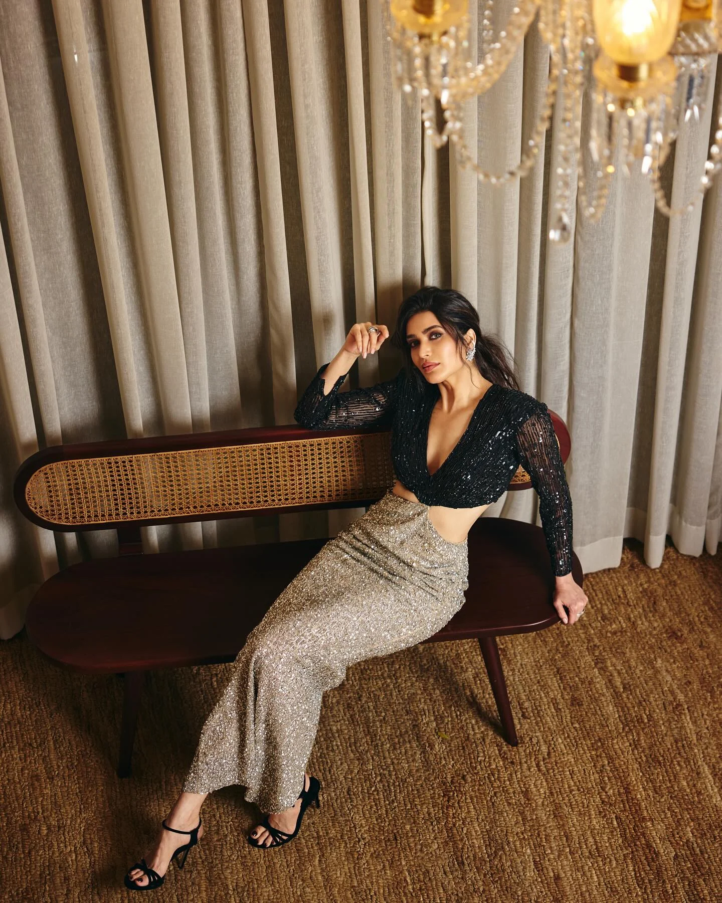 Karishma Tanna, 41 picture 2 of 6