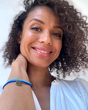 Gugu Mbatha-Raw, 42'