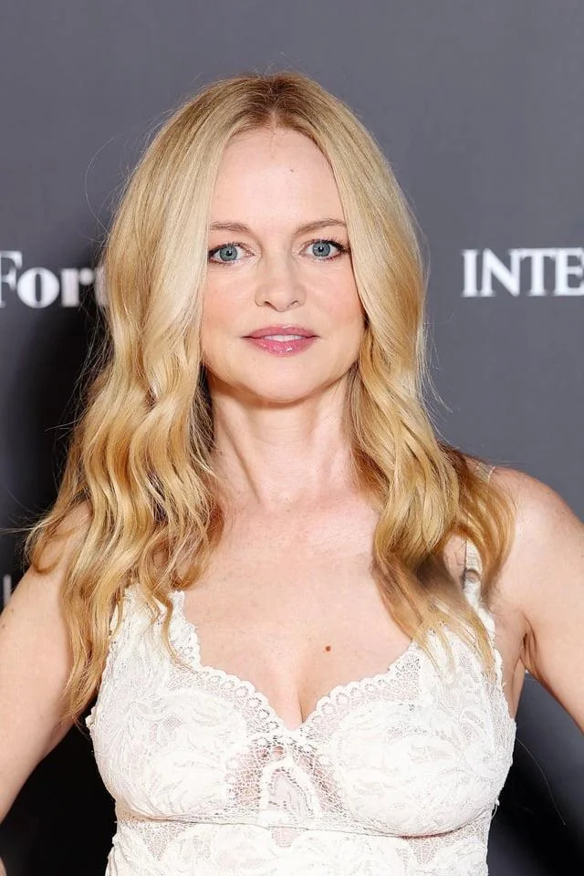 Heather Graham, 55 picture 4 of 6