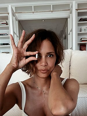 Halle Berry, 58'