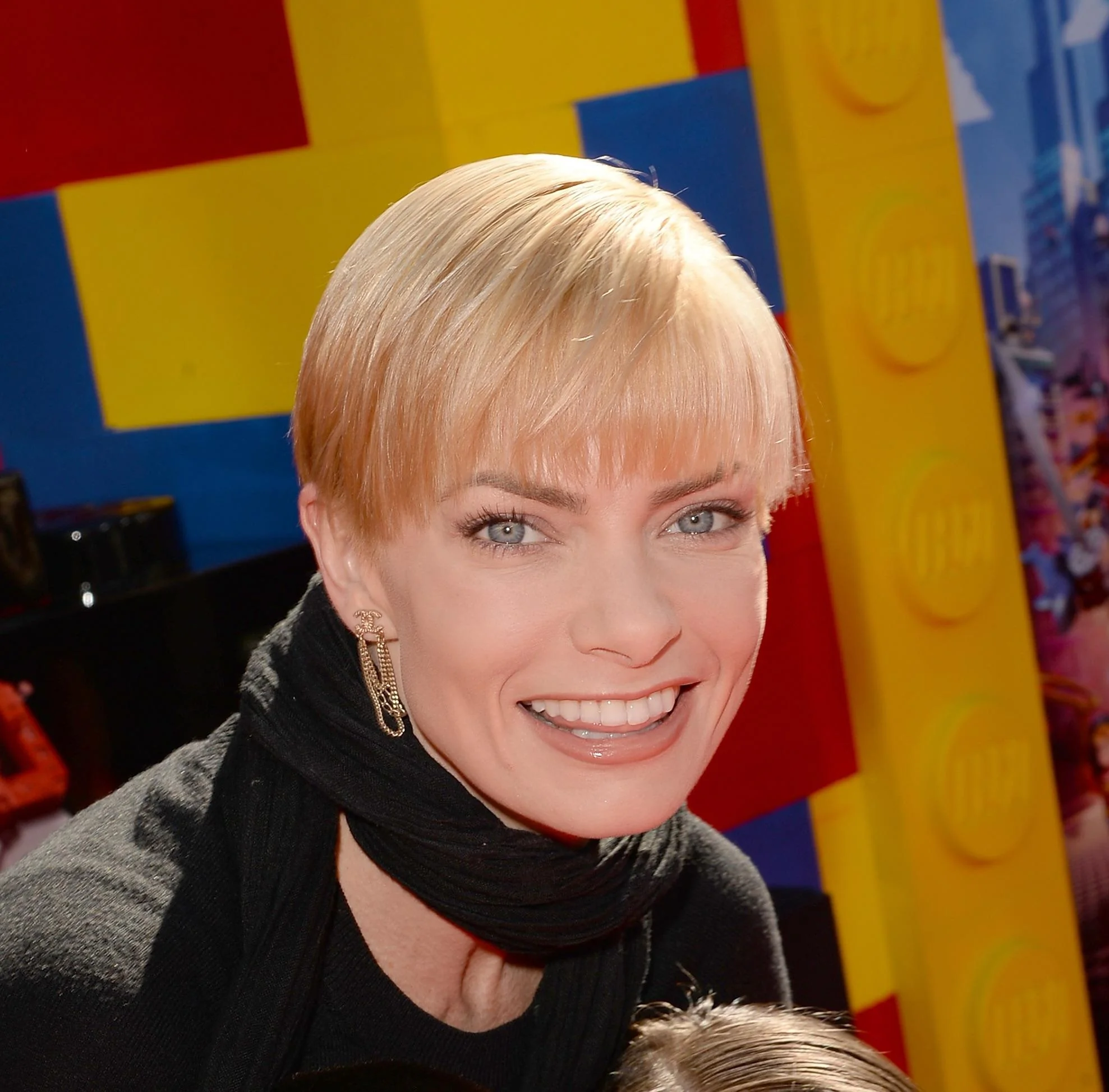 Jaime Pressly, 47 picture 4 of 5