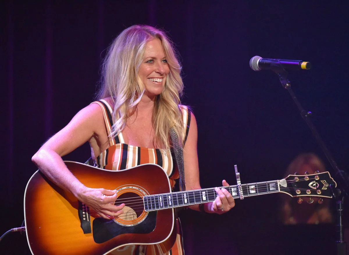 Deana Carter, 52 picture 2 of 6