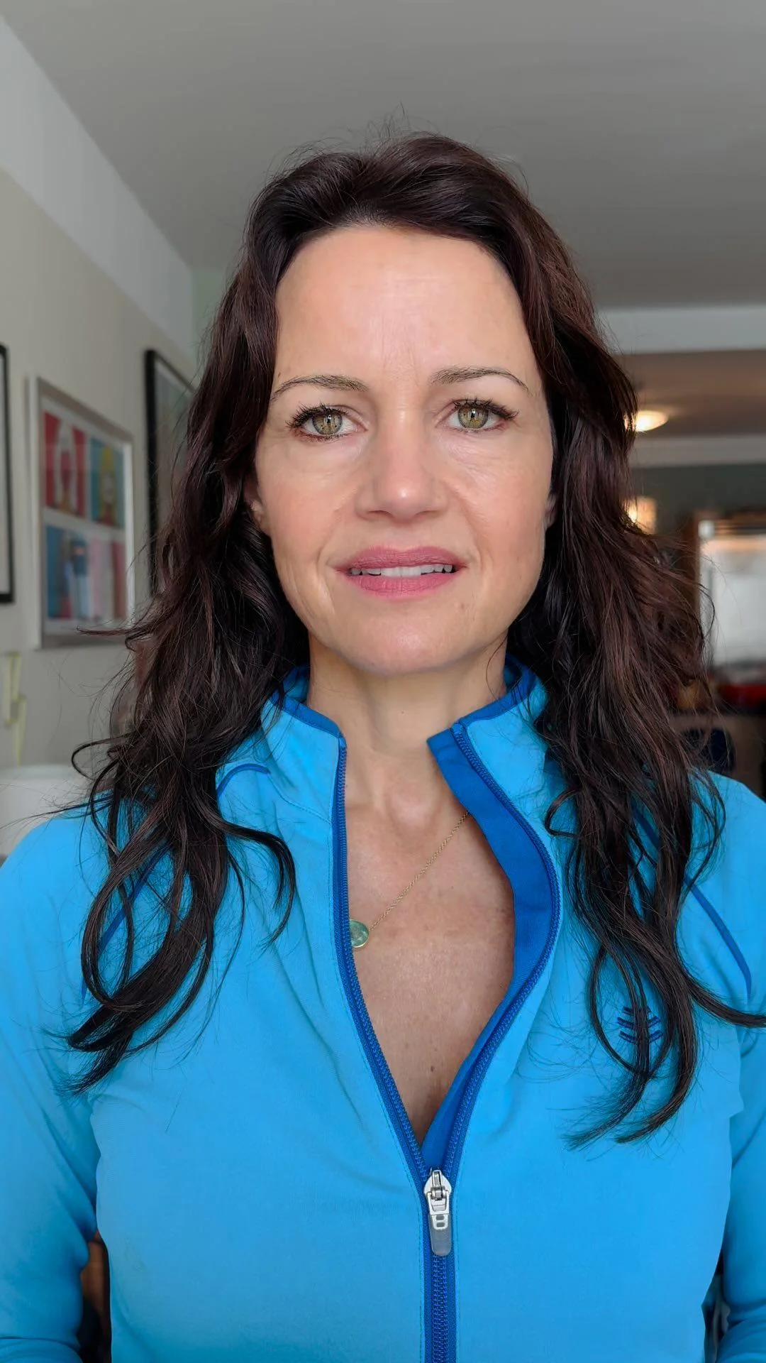 Carla Gugino, 53 picture 1 of 1