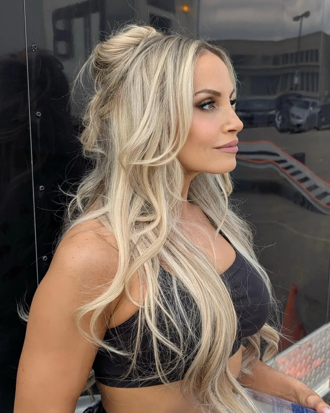 Trish Stratus, 49 picture 3 of 3