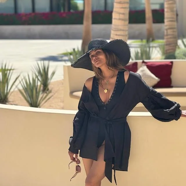 Halle Berry, 58 picture 5 of 7