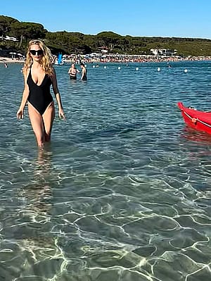 Heather Graham, 55'