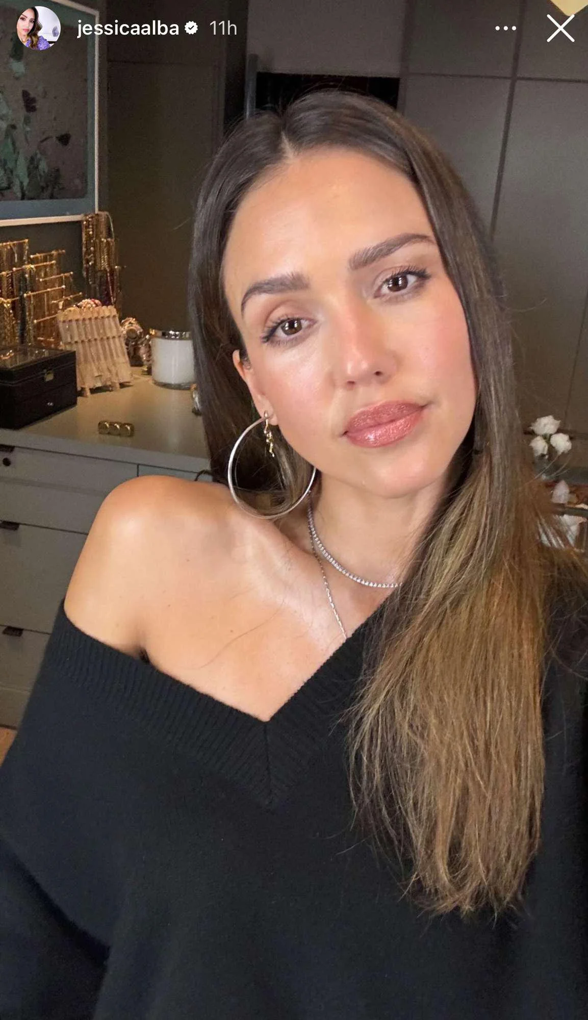 Jessica Alba, 43 taking a Selfie picture 1 of 1
