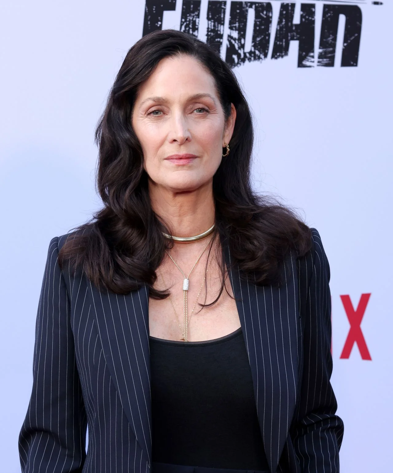 Carrie Anne Moss, 57 picture 4 of 4