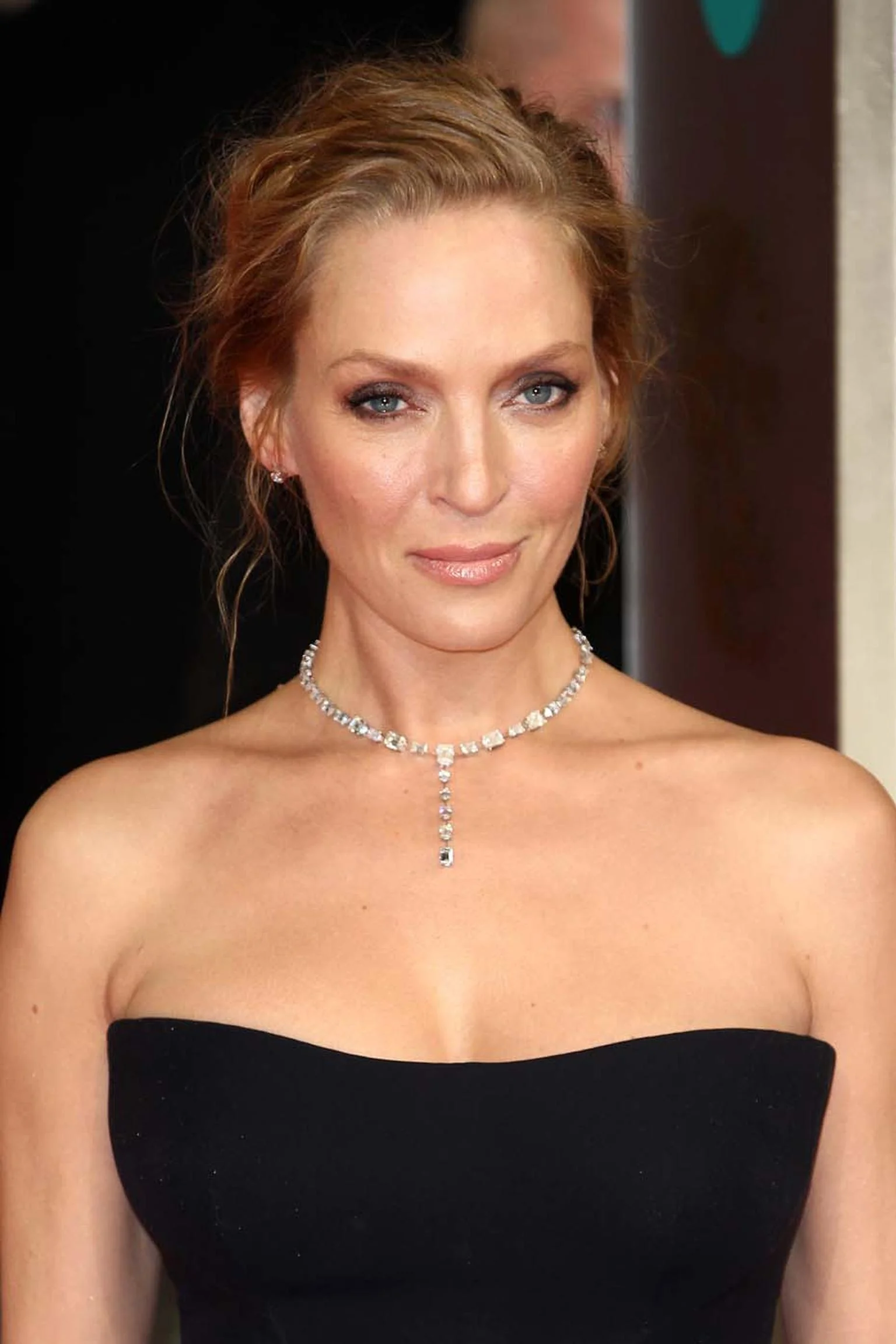 Uma Thurman, 43 picture 1 of 2