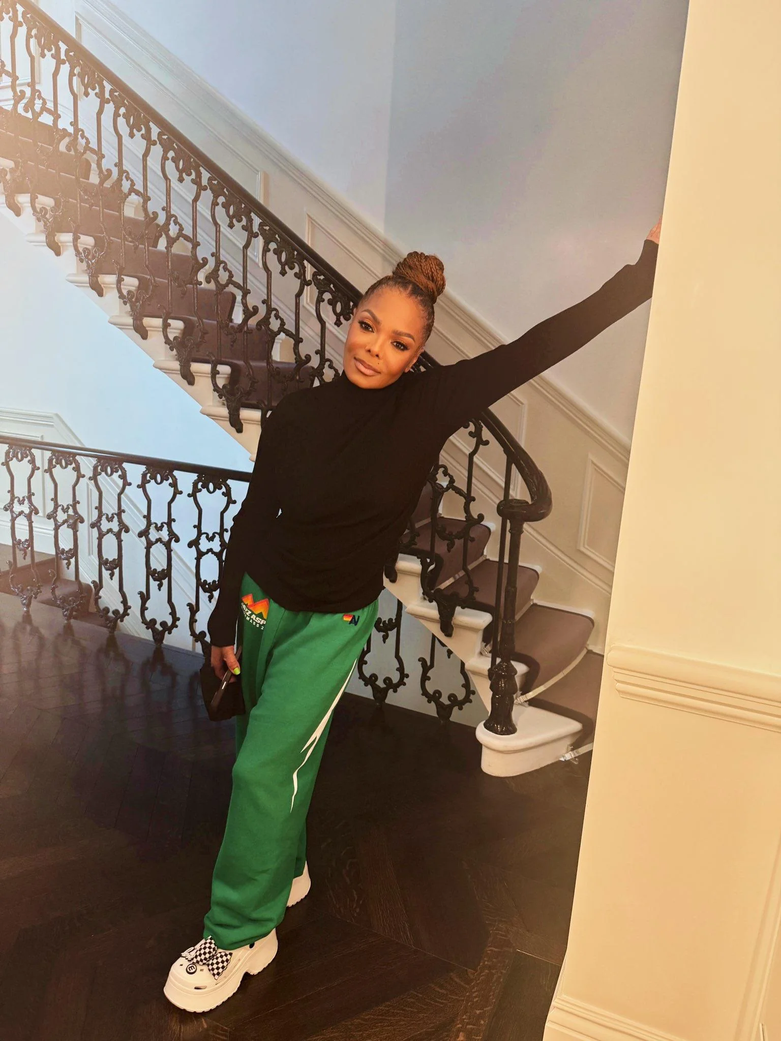 Janet Jackson, 59 picture 2 of 2