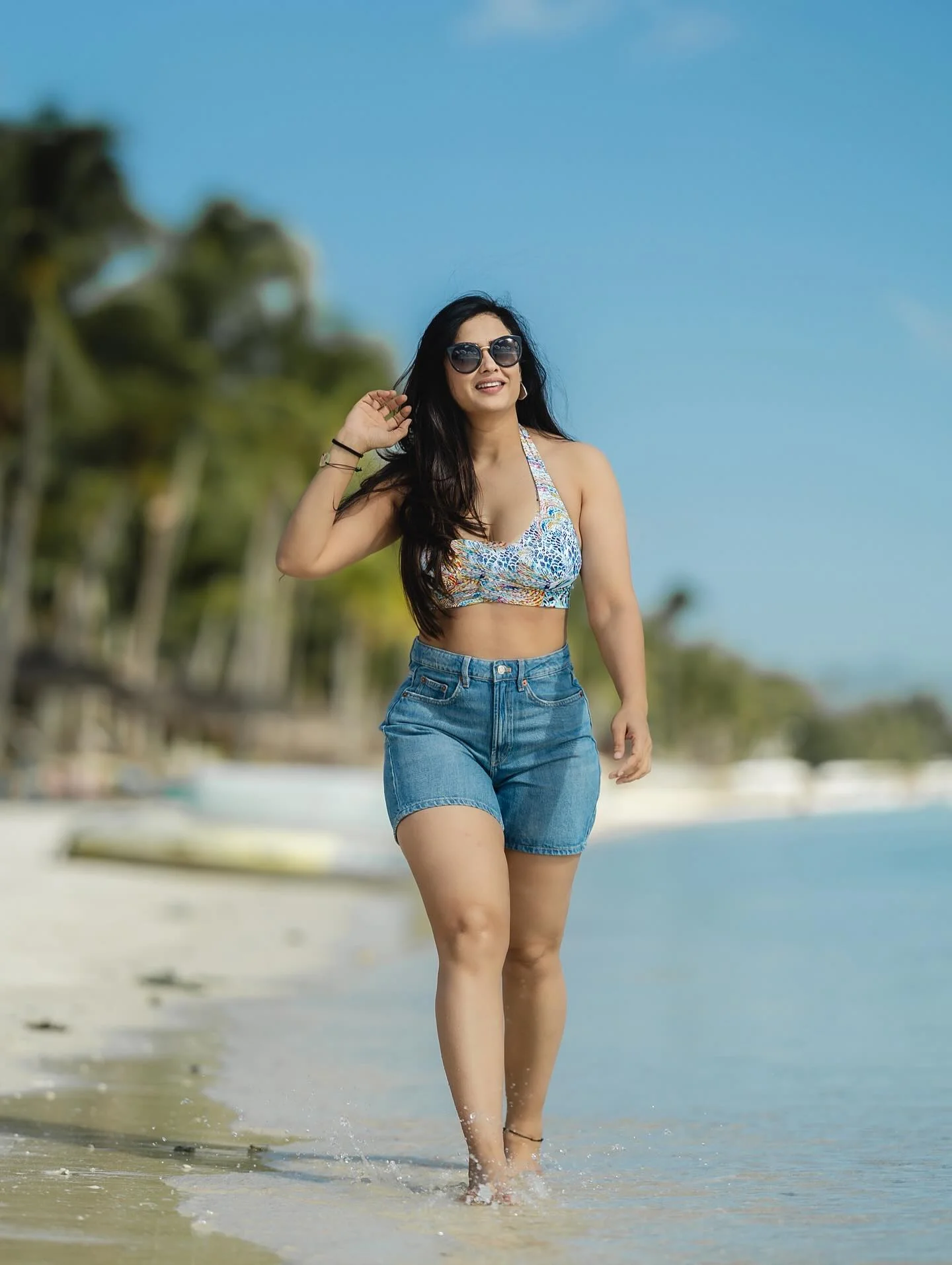 Shweta Tiwari, 44 picture 3 of 4