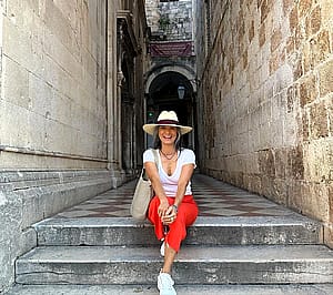 Kelly Hu, 56'