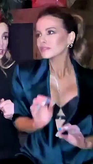 Kate Beckinsale, 51'
