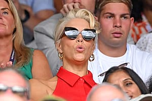 Hannah Waddingham, 50'