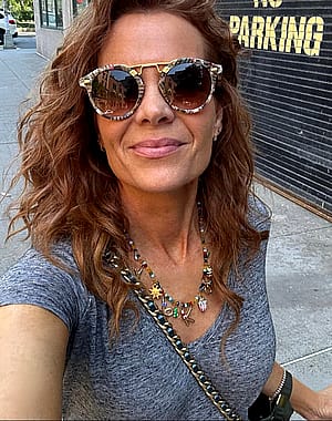 Robyn Lively, 53'