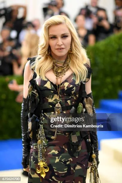 Madonna, 58 picture 1 of 1