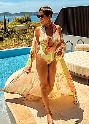 Tamron Hall, 54'