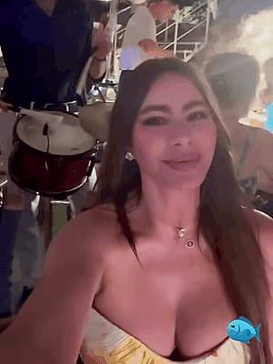 Sofia Vergara, 53'