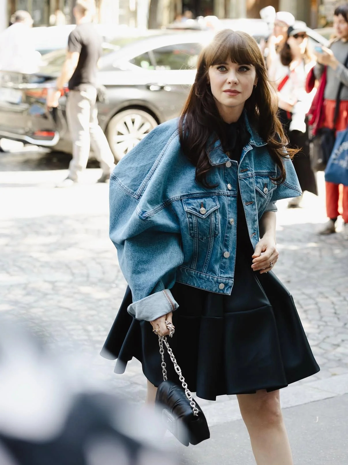 Zooey Deschanel, 45 picture 1 of 6