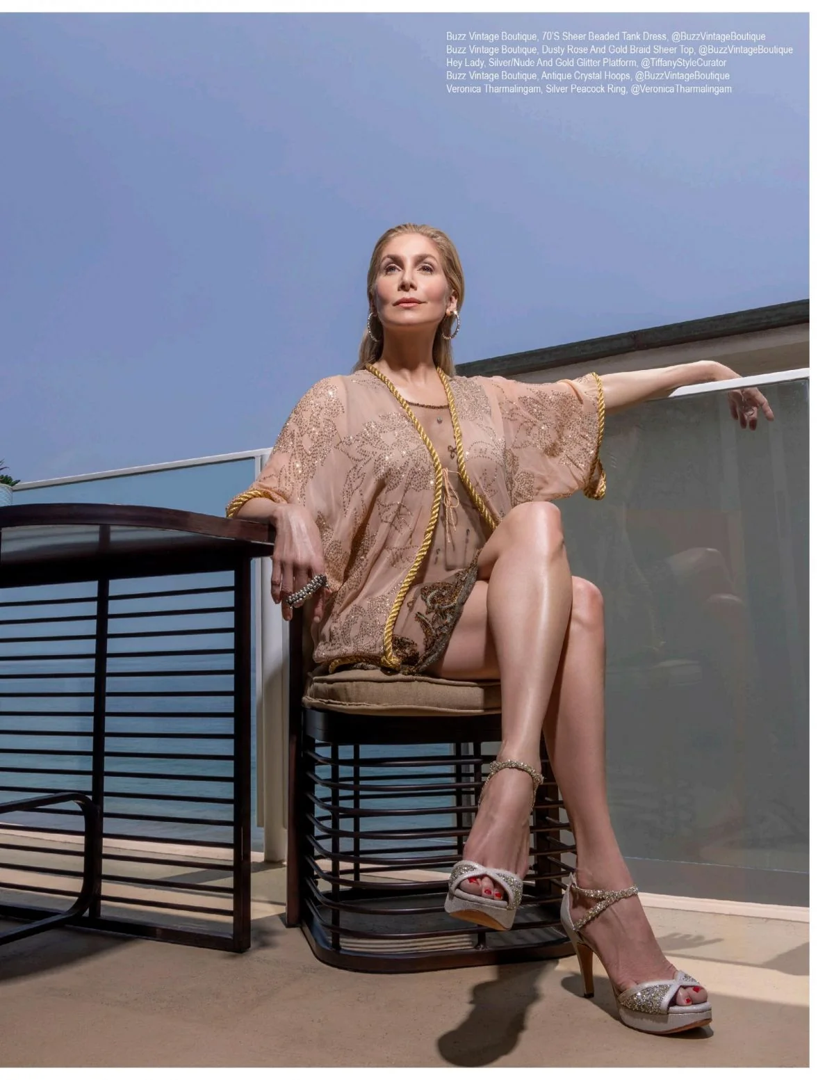 Elizabeth Mitchell, 52 picture 1 of 6