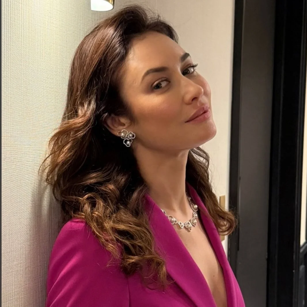 Olga Kurylenko, 45 picture 2 of 3