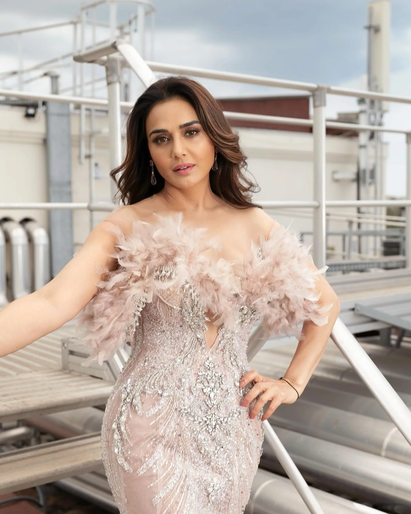 Preity Zinta, 50 picture 2 of 3