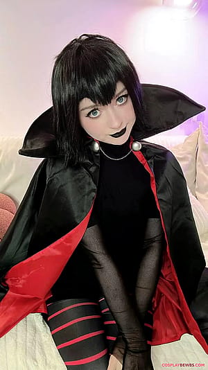Mavis (BarbieJacuz) [Hotel Transylvania]