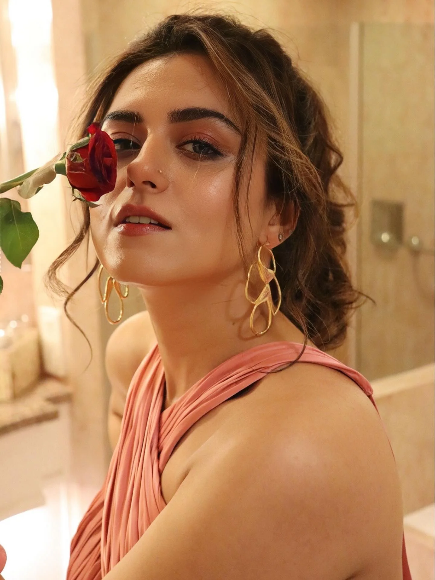 Ridhi Dogra, 40 picture 4 of 6