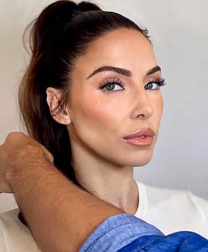 Whitney Cummings, 42'