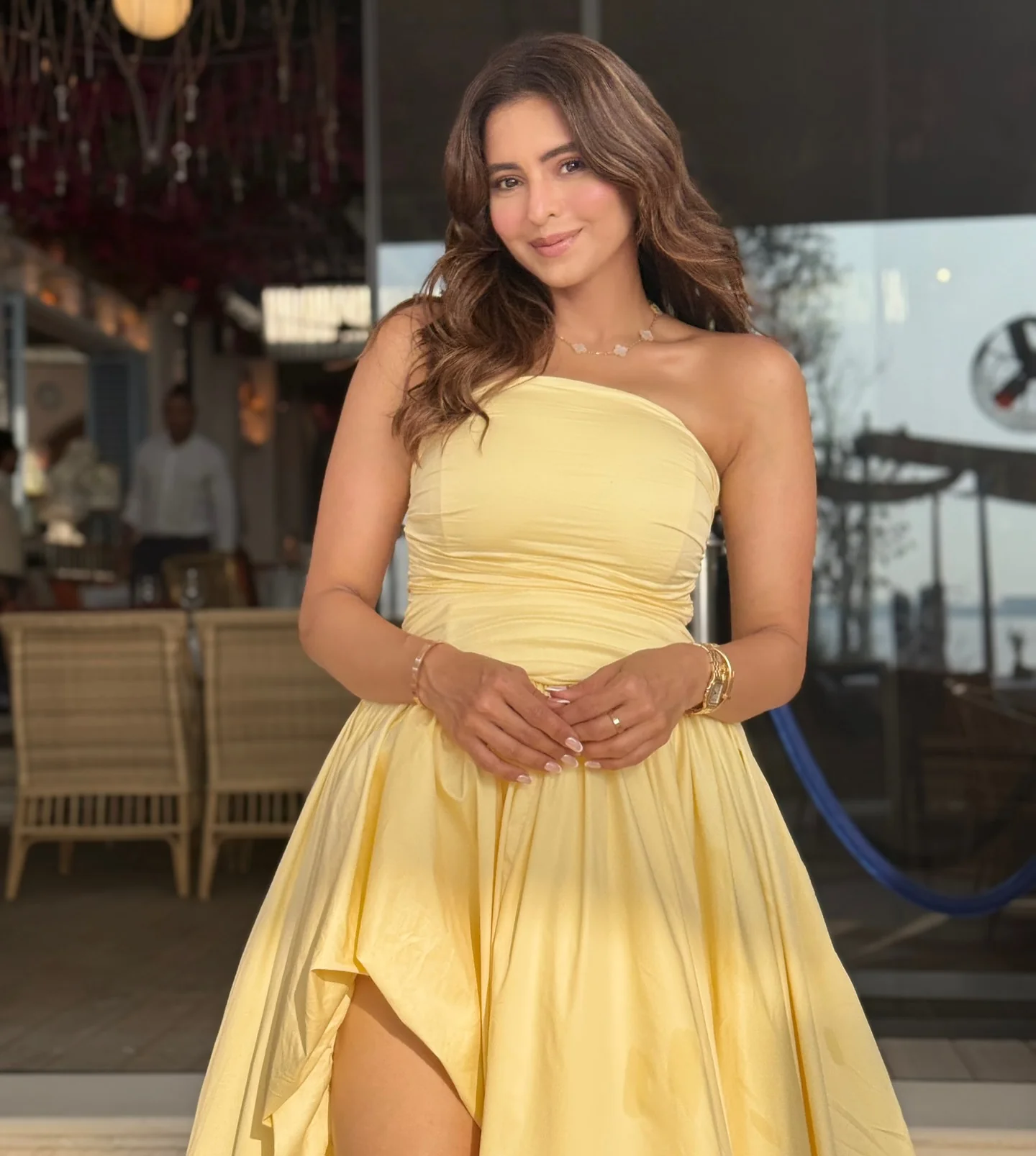Aamna Sharif, 43 picture 1 of 12