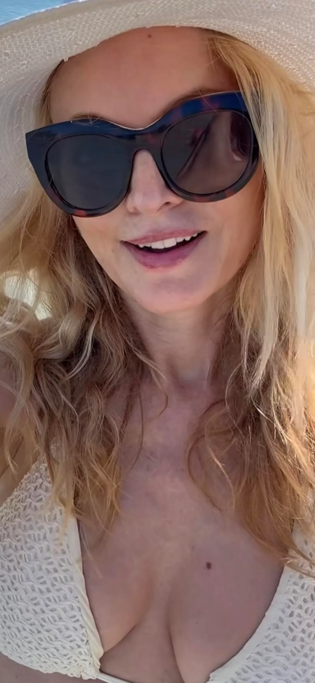 Heather Graham, 55 picture 2 of 2