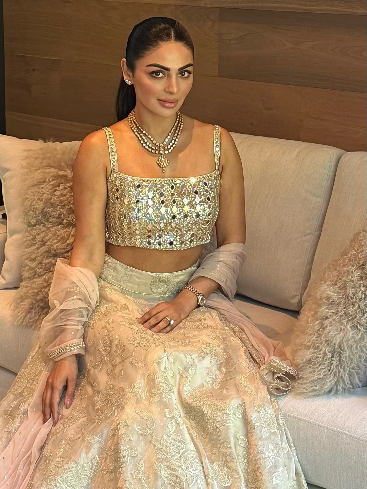 Neeru Bajwa, 44 picture 1 of 2