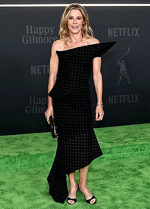 Julie Bowen, 55'