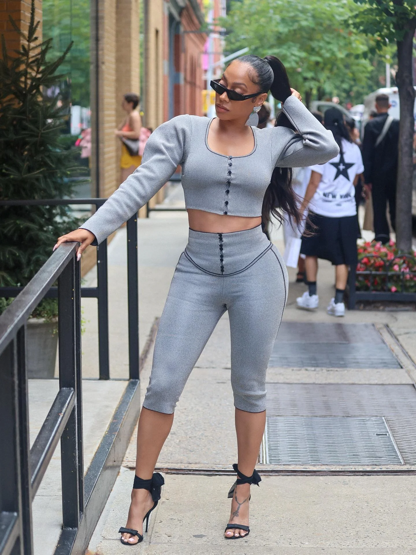 La La Anthony, 43 picture 1 of 4