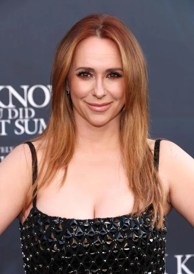 Jennifer Love Hewitt, 46 picture 6 of 9