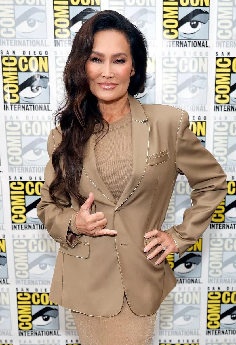 Tia Carrere, 58 picture 1 of 1