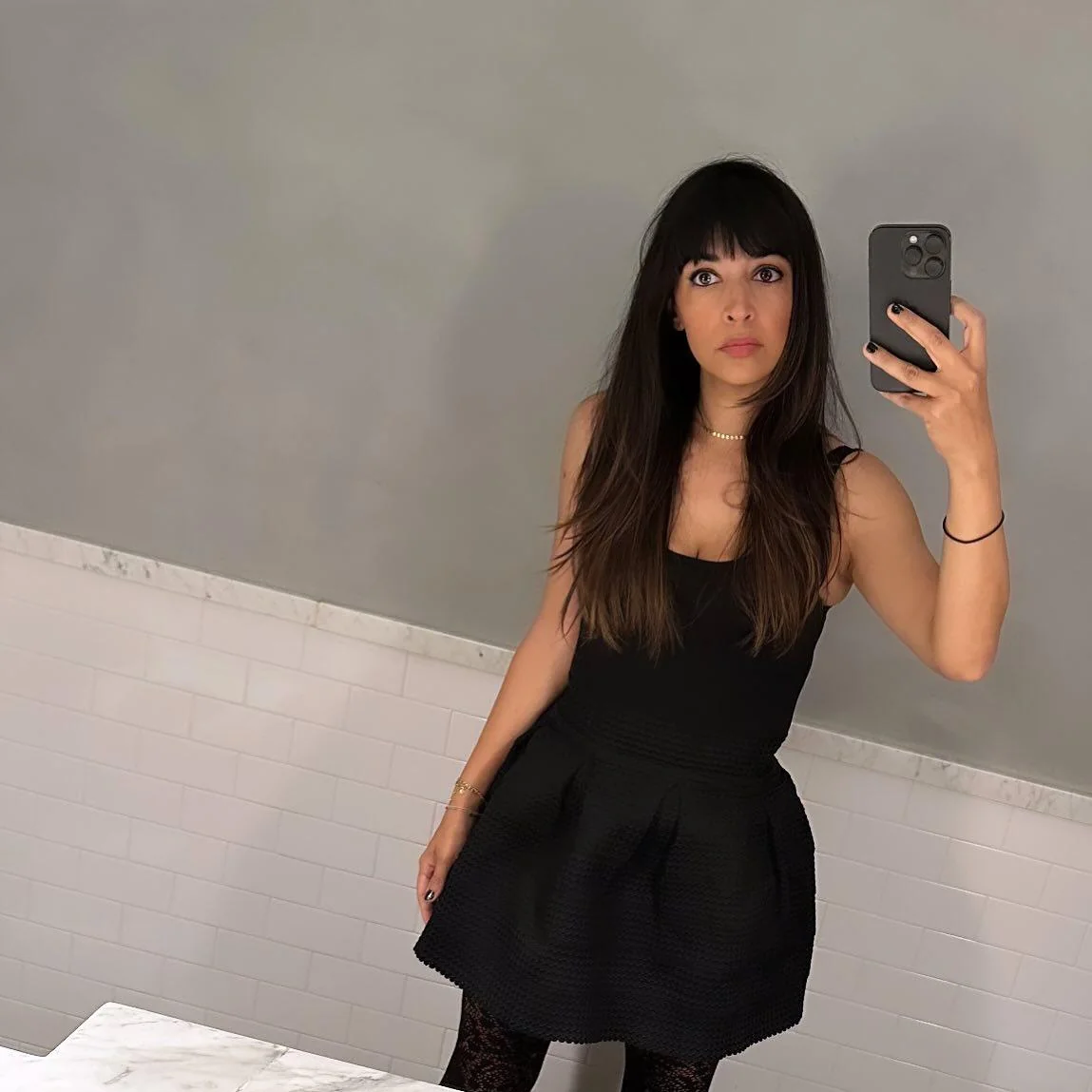 Hannah Simone, 44 picture 1 of 1